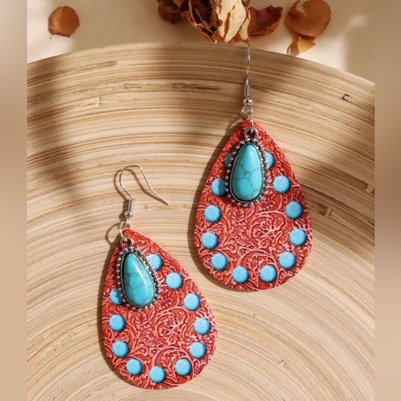“Southwestern Teardrops” Turquoise Ornate Floral Blue Spotted Cowgirl Earrings - Picture 2 of 6
